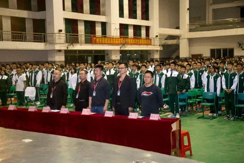 稚氣少年懷壯志 不負韶華不負夢 萌茵實驗學校 精品初中 期中總結暨表彰大會隆重召開
