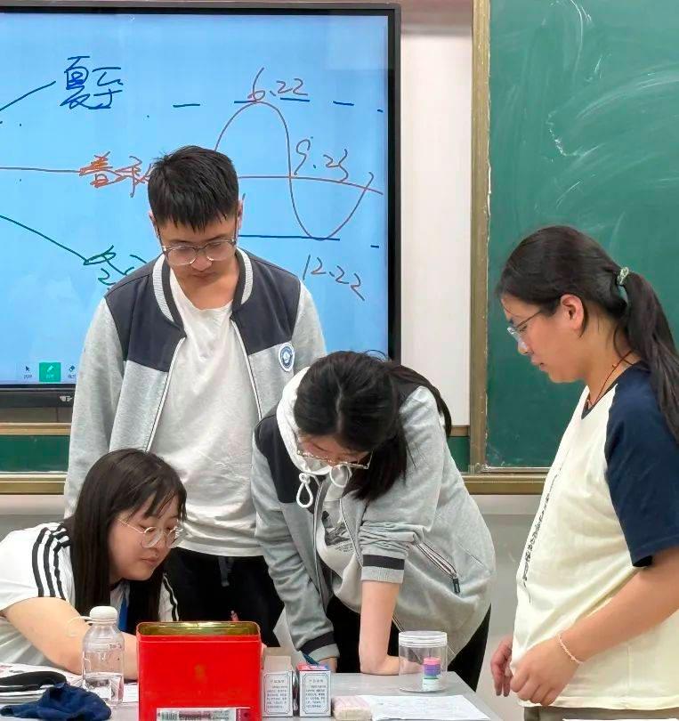無錫先鋒高級中學:相信自己,創造奇跡!