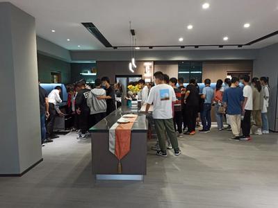 走進科技前沿，啟迪創新夢想——城關中學師生探訪普森4.0智能工廠紀實